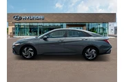 $22906 : Hyundai ELANTRA 2024 SEL 4dr thumbnail