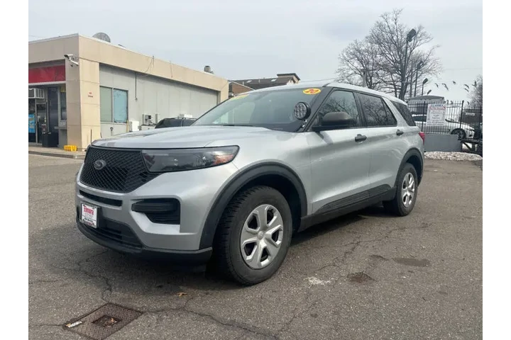 $19499 : 2020 Explorer Hybrid Police I image 4