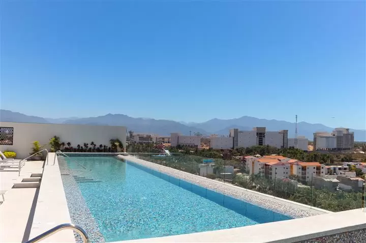 $390000 : Condominio en Puerto Vallarta image 6