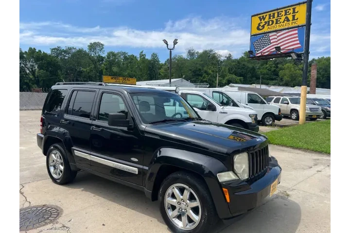 $6995 : 2012 Liberty Latitude image 3