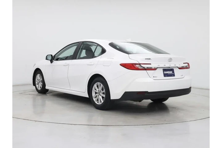 $27998 : Toyota Camry 2025 LE 4dr Sed image 2