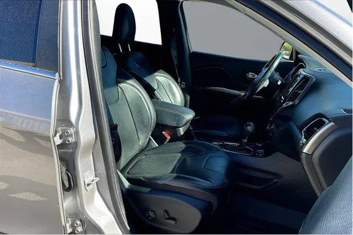 $20691 : Jeep Cherokee 2019 4x4 Limit image 7