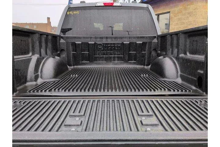 $32851 : Ford F-150 2023 4x4 XLT 4dr image 7