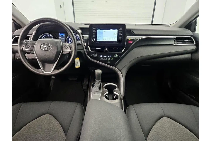 $23998 : Toyota Camry 2024 LE 4dr Sed image 9