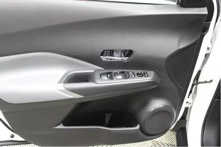 $18951 : Nissan Kicks 2021 SR 4dr Cro image 7