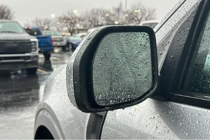 $25995 : Ford Maverick 2023 AWD XL 4d image 10