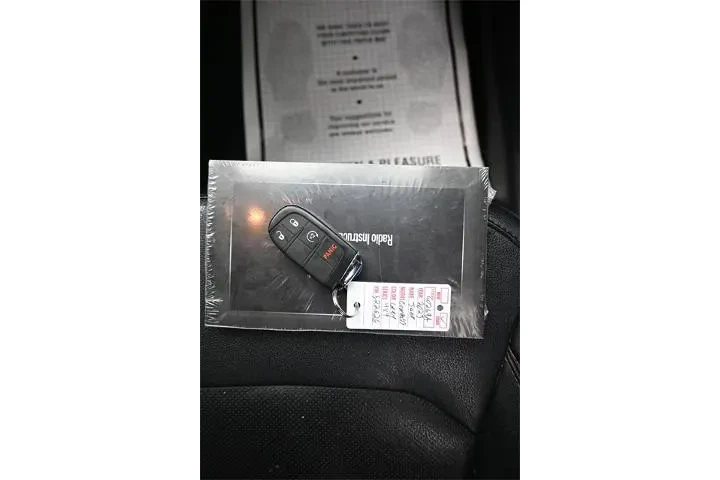 $18233 : Jeep Compass 2023 4x4 Limite image 9