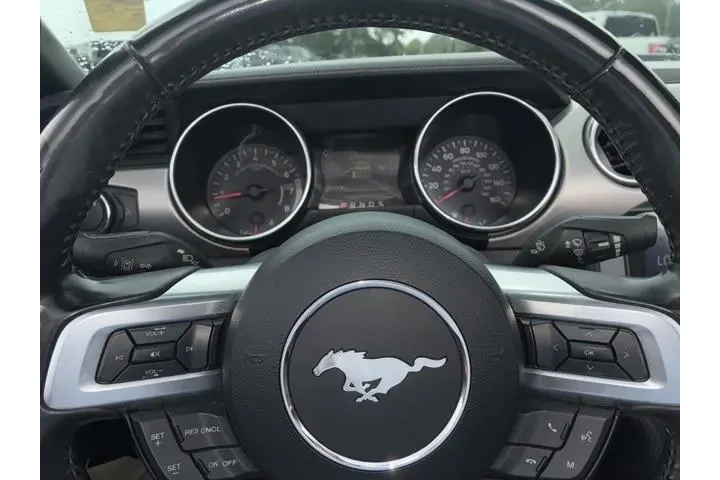 $26622 : Ford Mustang 2022 EcoBoost P image 8
