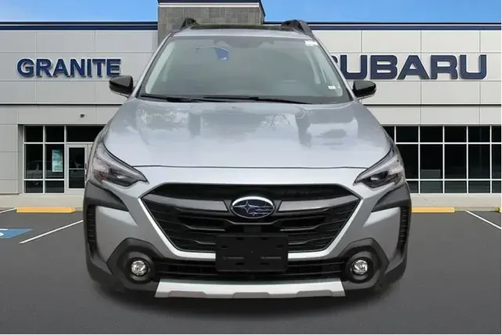 $37581 : Subaru Outback 2025 AWD Limi image 3