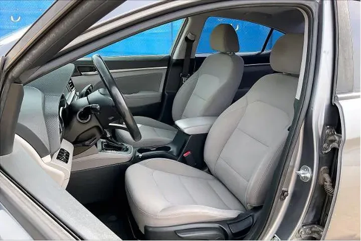 $13308 : Hyundai ELANTRA 2019 SE 4dr image 7