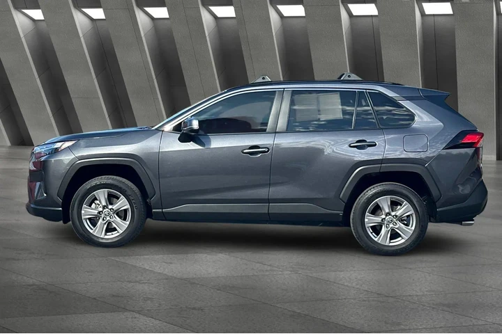 $32900 : Toyota RAV4 2024 AWD XLE 4dr image 10