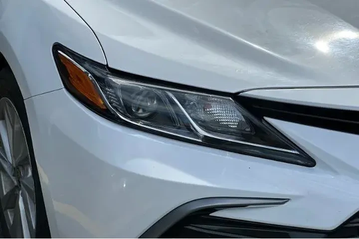$19995 : Toyota Camry 2021 LE 4dr Sed image 8