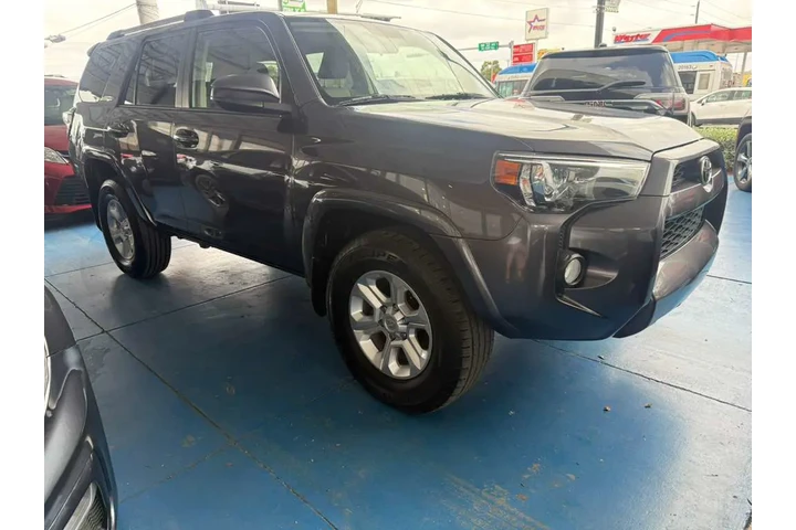 $2000 : 4Runner SR5 Sport image 2