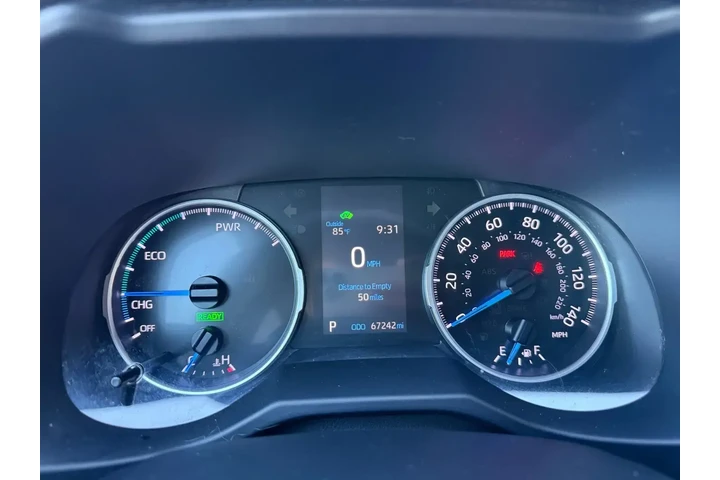 Toyota RAV4 Hybrid 2021 AWD image 10