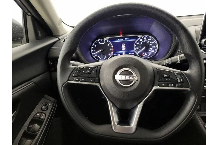 $20998 : Nissan Sentra 2025 SV 4dr Se image 10