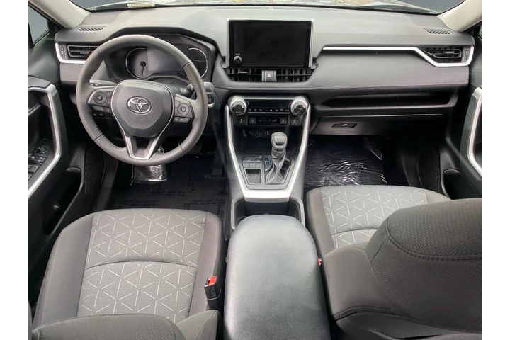 $29505 : Toyota RAV4 2023 XLE 4dr SUV image 10