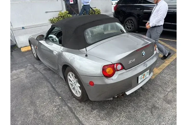 $3990 : BMW Z4 2004 2.5i 2dr Roadste image 6