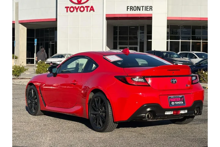 $27446 : Toyota GR86 2023 Premium 2dr image 5