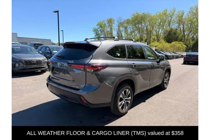 $39900 : Toyota Highlander 2024 AWD X image 4