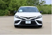 $20935 : Toyota Camry 2022 SE 4dr Sed thumbnail
