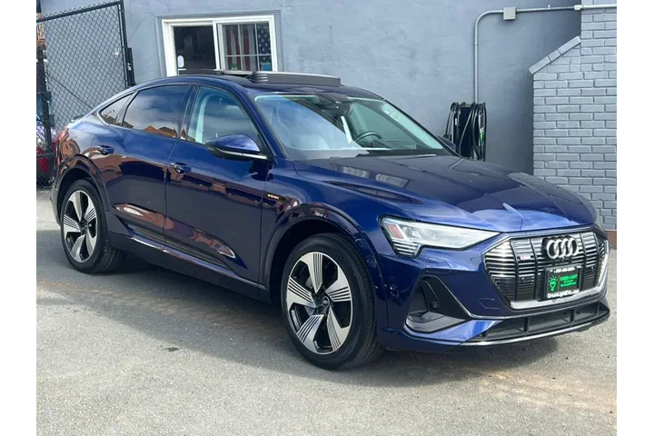 $27900 : 2021 e-tron Sportback Prestig image 3