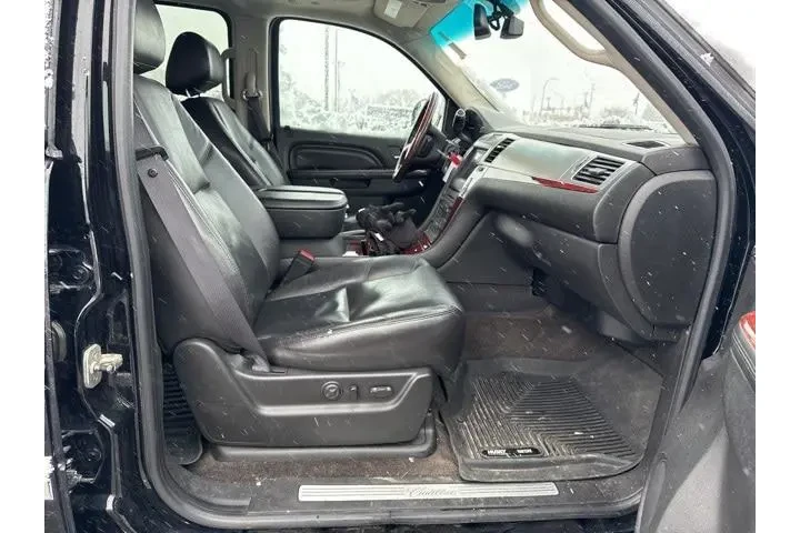 $13000 : Cadillac Escalade EXT 2011 A image 9