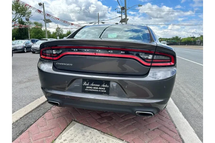 $9995 : 2015 Charger SE image 5