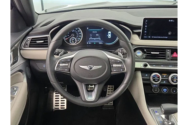 $32998 : Genesis G70 2023 AWD 2.0T 4d image 10