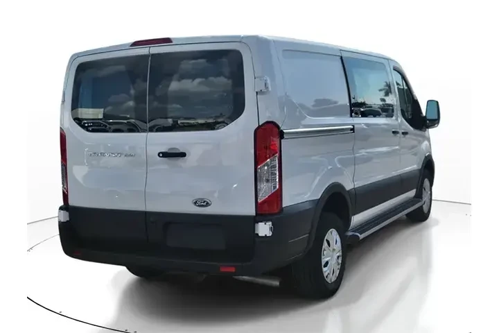 $31891 : Ford Transit 2024 250 3dr SW image 4