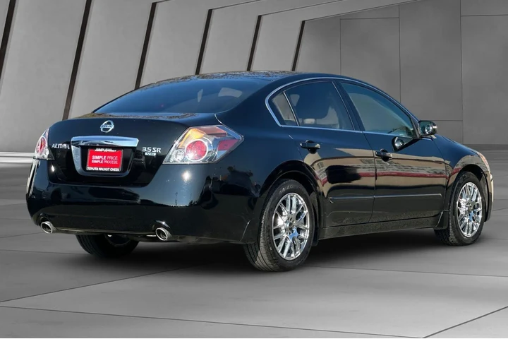 $8000 : Nissan Altima 2012 3.5 SR 4d image 4