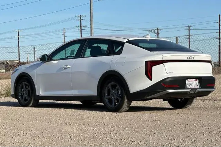 $21988 : Kia K4 2025 LX 4dr Sedan image 7