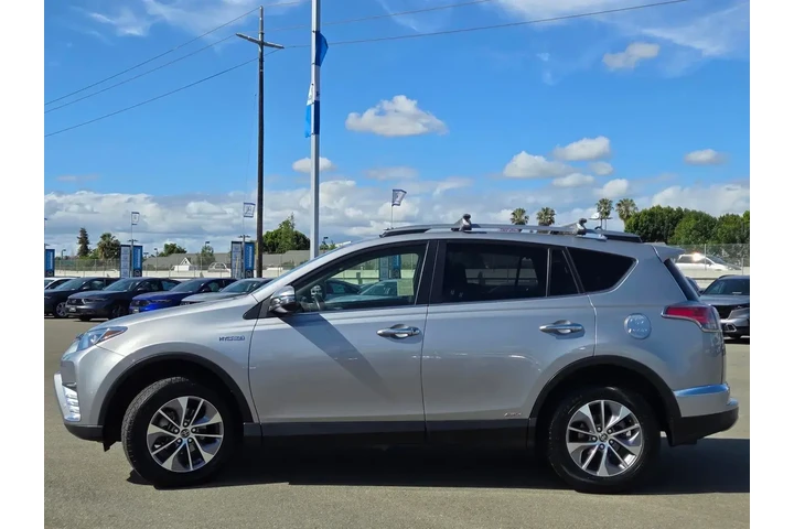 $25588 : Toyota RAV4 Hybrid 2018 AWD image 4
