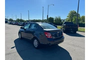 $6980 : 2017 Sonic 4dr Sdn Auto LT thumbnail