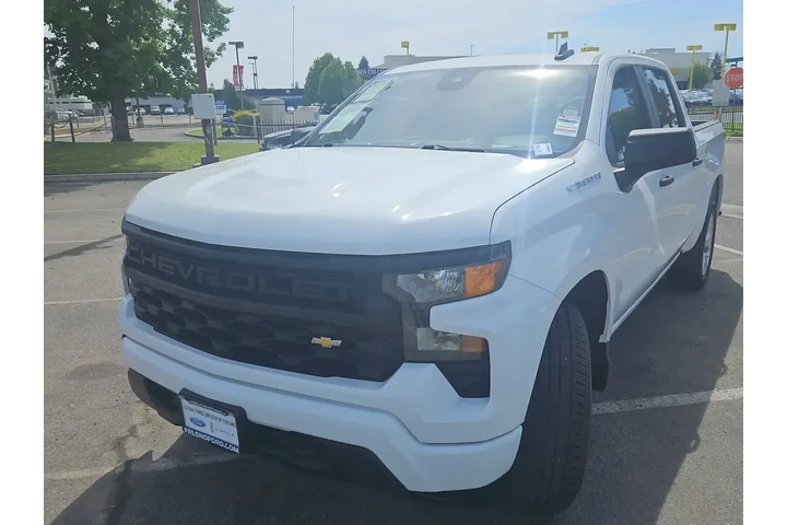 $30000 : Chevrolet Silverado 1500 202 image 1