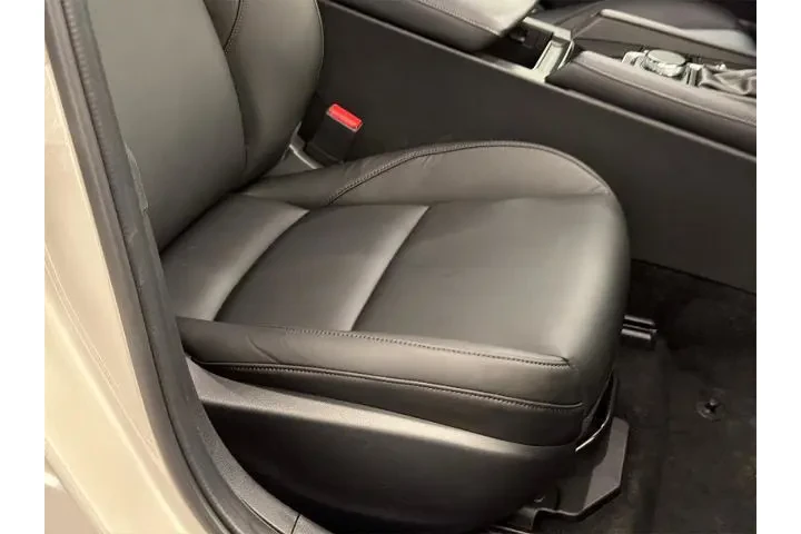 $23500 : Mazda Mazda3 Sedan 2025 2.5 image 9