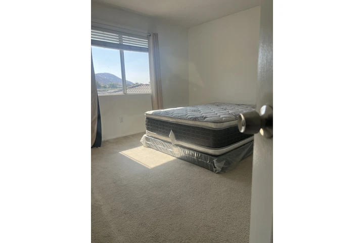 $850 : Cuarto en renta image 1