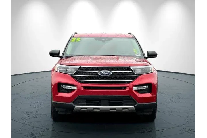 $27998 : Ford Explorer 2023 AWD XLT 4 image 9