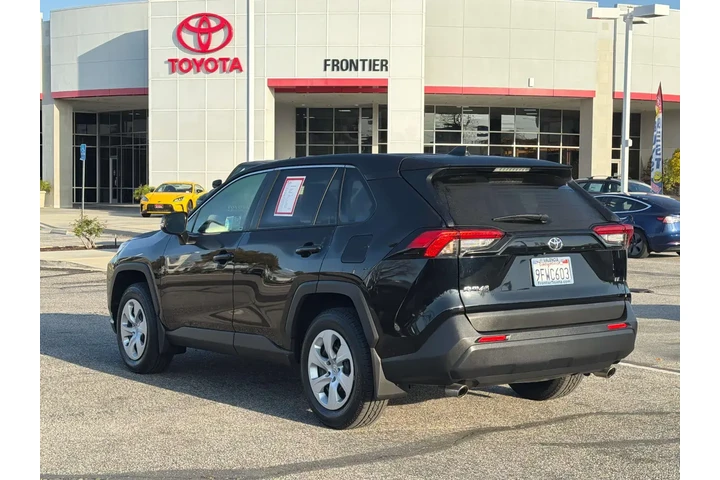 $26566 : Toyota RAV4 2023 LE 4dr SUV image 5
