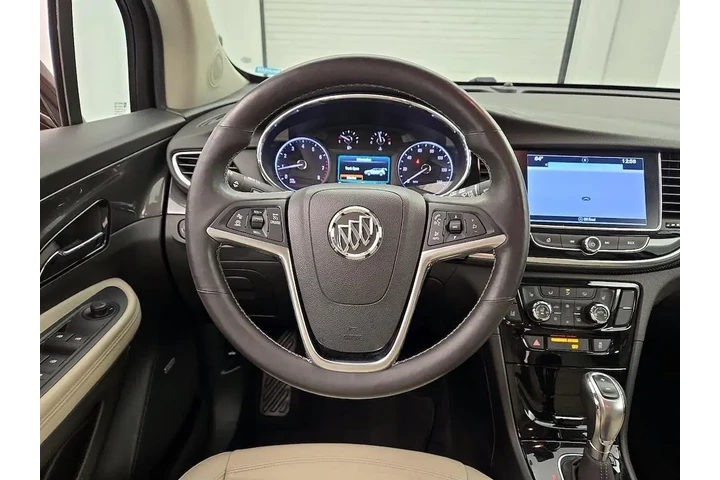 $16998 : Buick Encore 2018 Premium 4d image 10