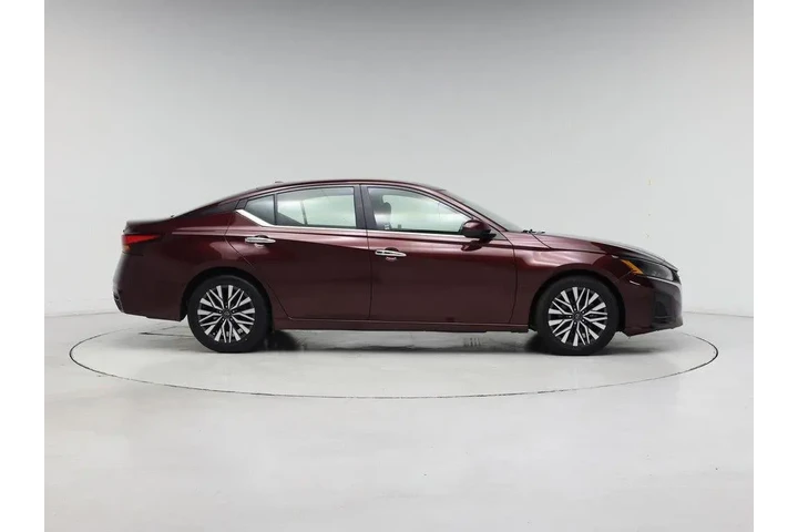 $17998 : Nissan Altima 2023 2.5 SV 4d image 7