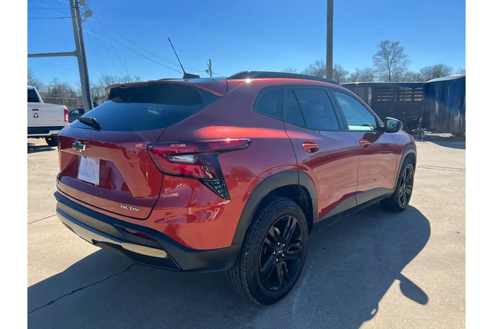 $21995 : 2024 Trax image 6