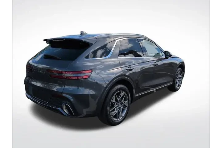 $34200 : Genesis GV70 2023 AWD 2.5T S image 8