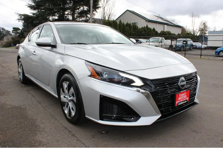 $13495 : 2023 Altima 2.5 S Sedan image 8