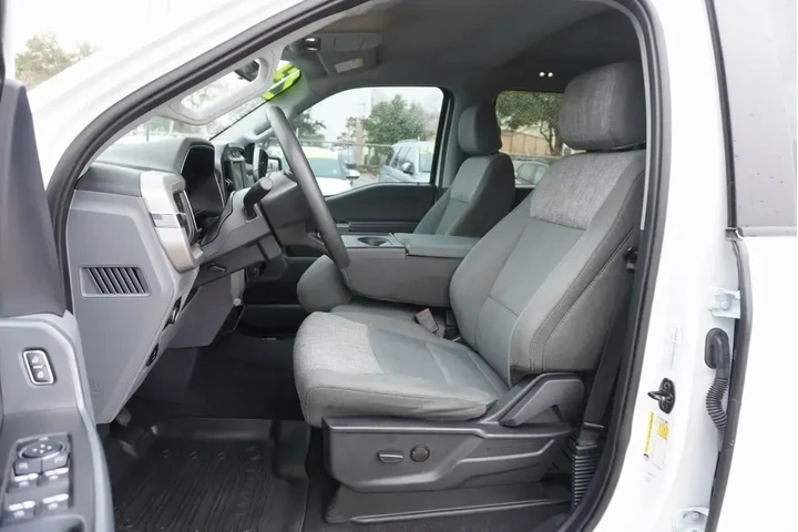 $38988 : Ford F-150 2023 4x4 XLT 4dr image 7