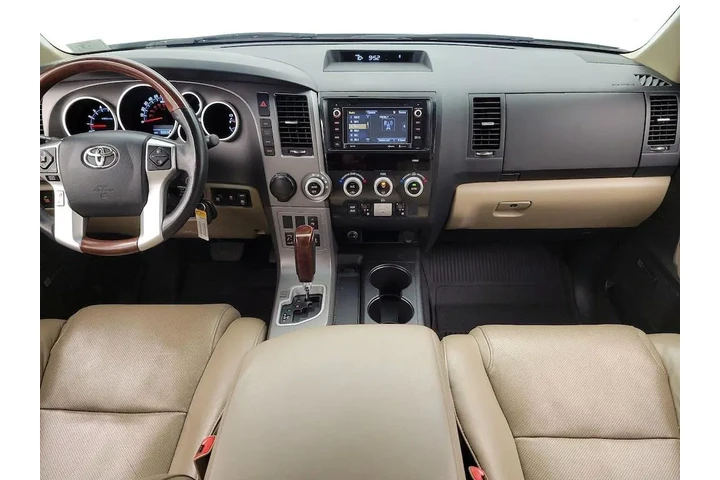 $38998 : Toyota Sequoia 2017 4x2 Plat image 9