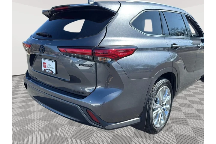 $38989 : 2021 Highlander Hybrid Limited image 7