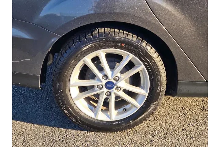 $9999 : Ford Focus 2017 SE 4dr Sedan image 10