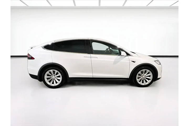 $38990 : Tesla Model X 2020 AWD Long image 7