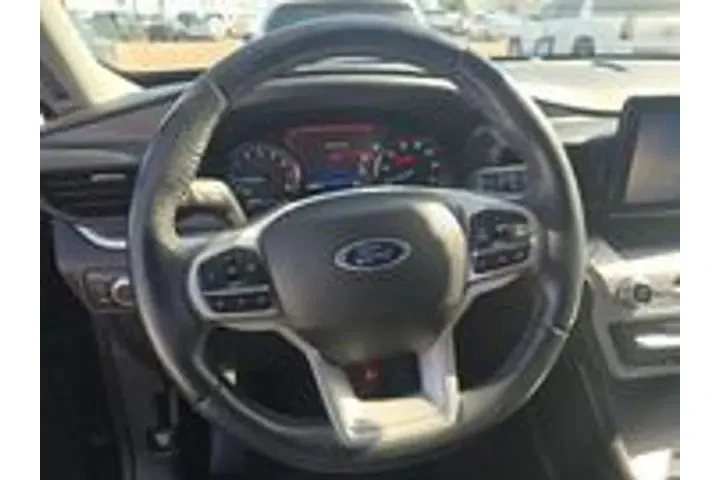 $29500 : Ford Explorer 2022 AWD XLT 4 image 5