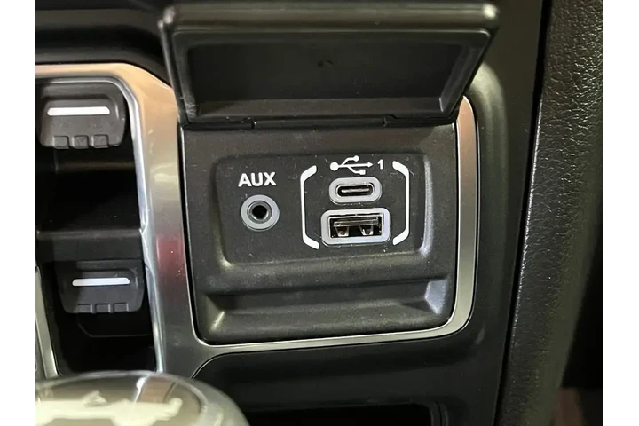 $35000 : Jeep Wrangler 2024 4x4 Sahar image 10